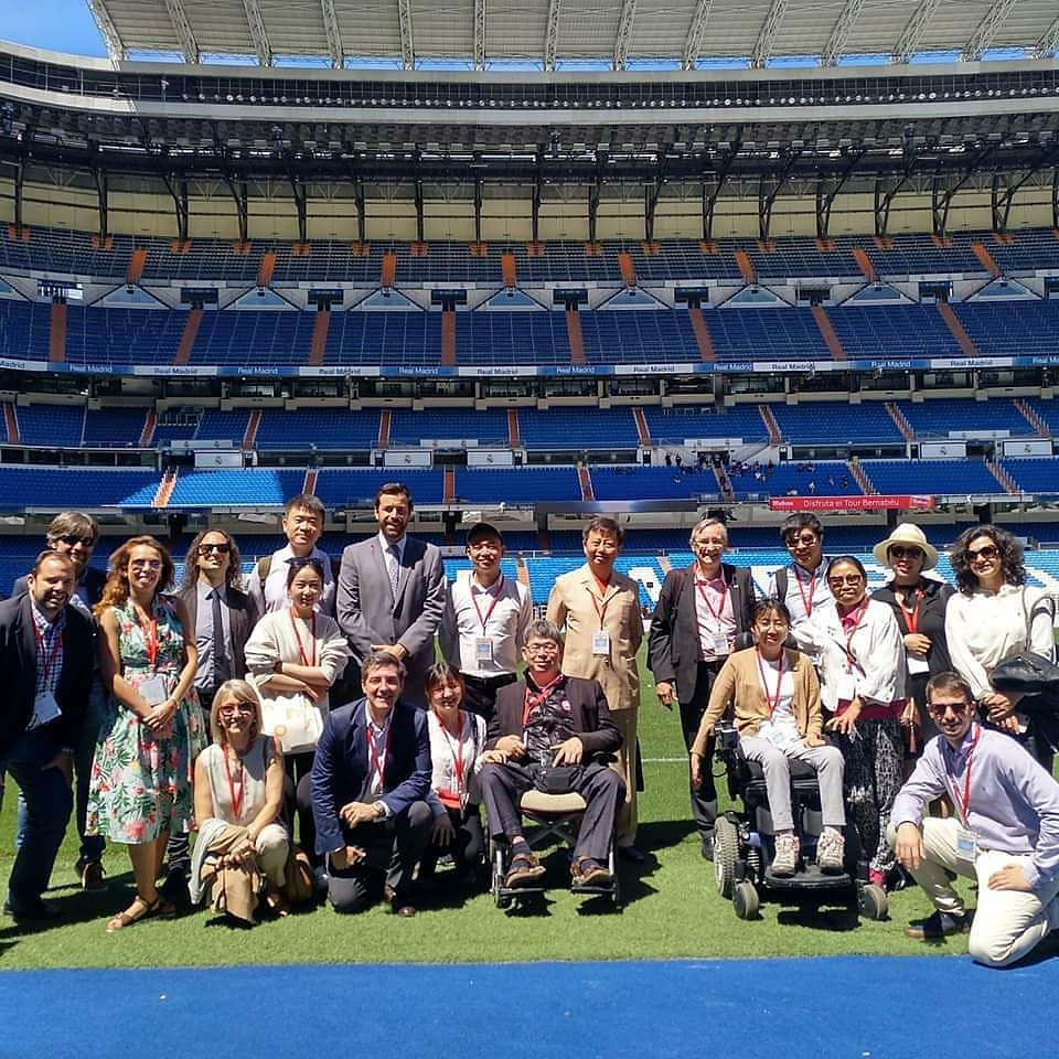 Representatives of the Chinese Government with Accessible Madrid Posan at the Santiago Bernabeu Stadium